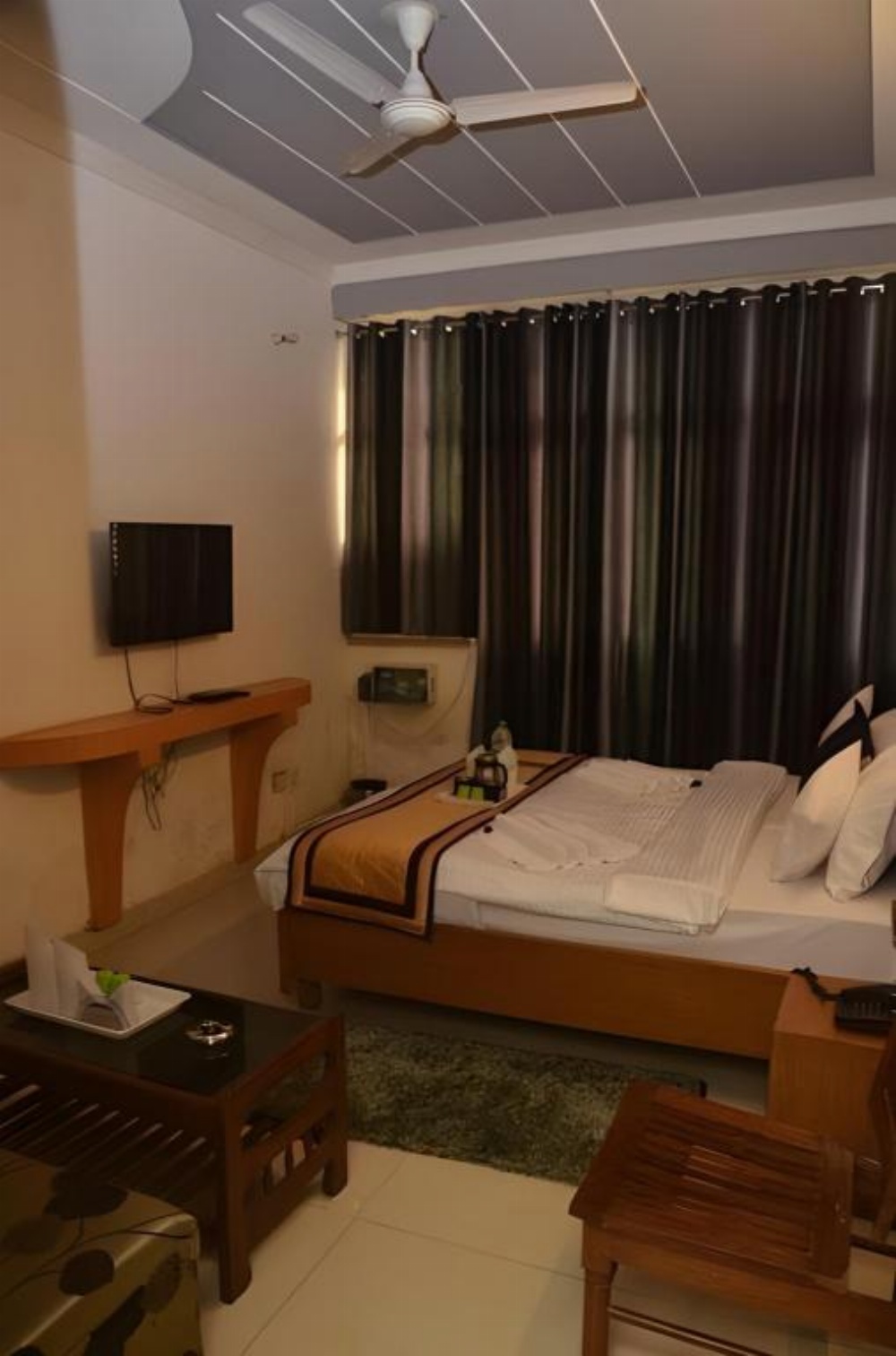 Room image 3