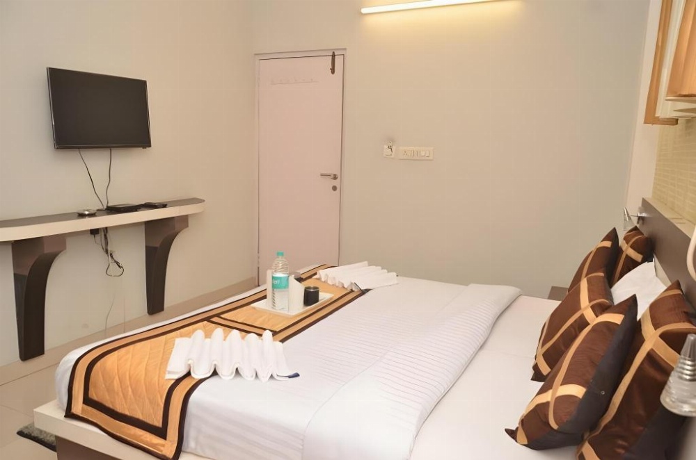 Room image 3