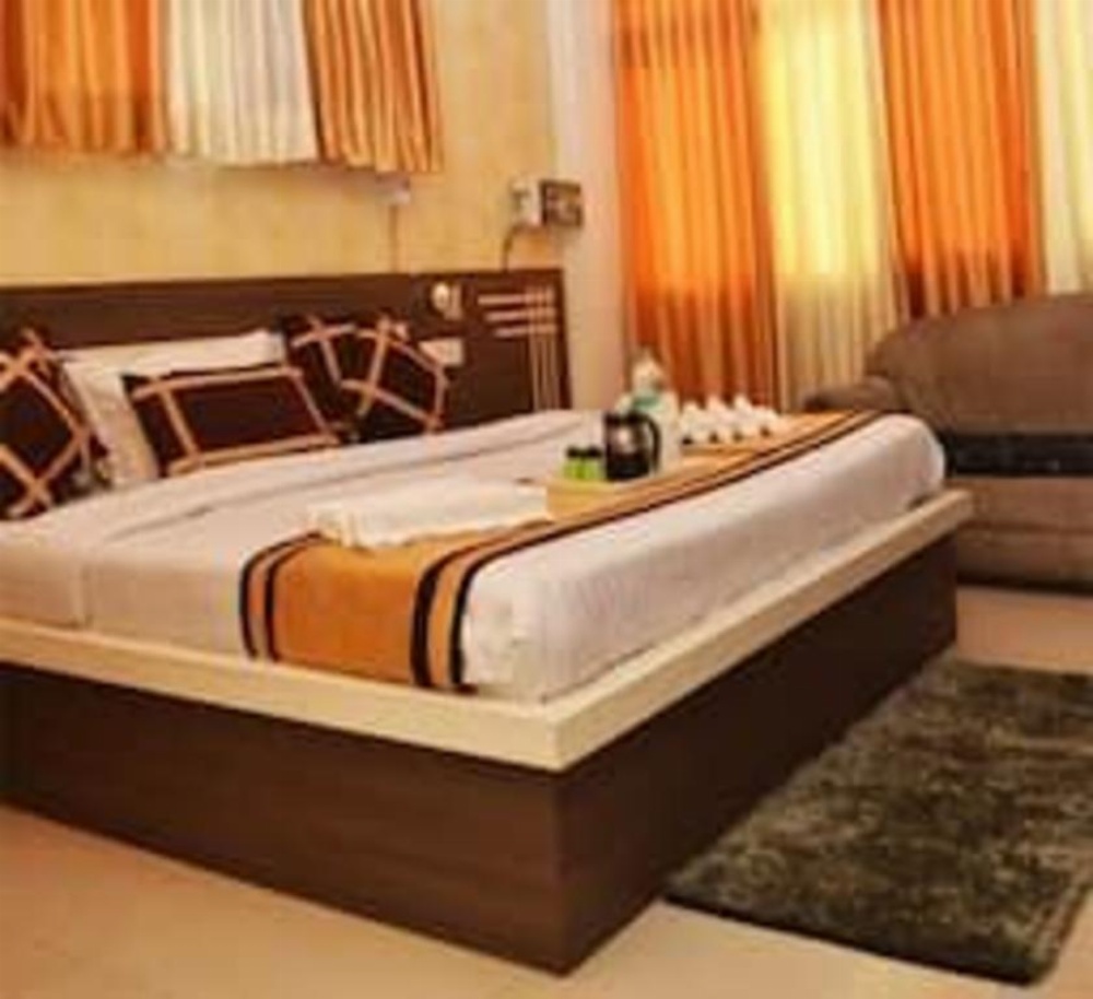 Room image 4